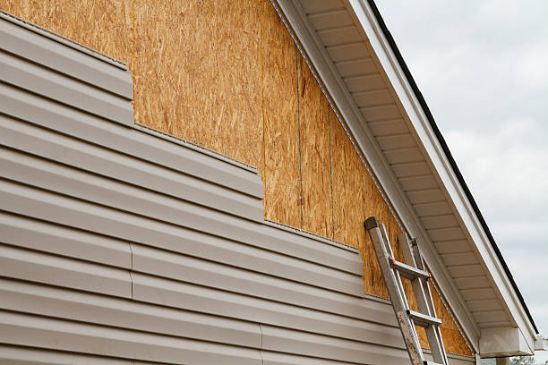 24/7 Emergency Storm Damage Siding Repair experts in Holly Springs, GA